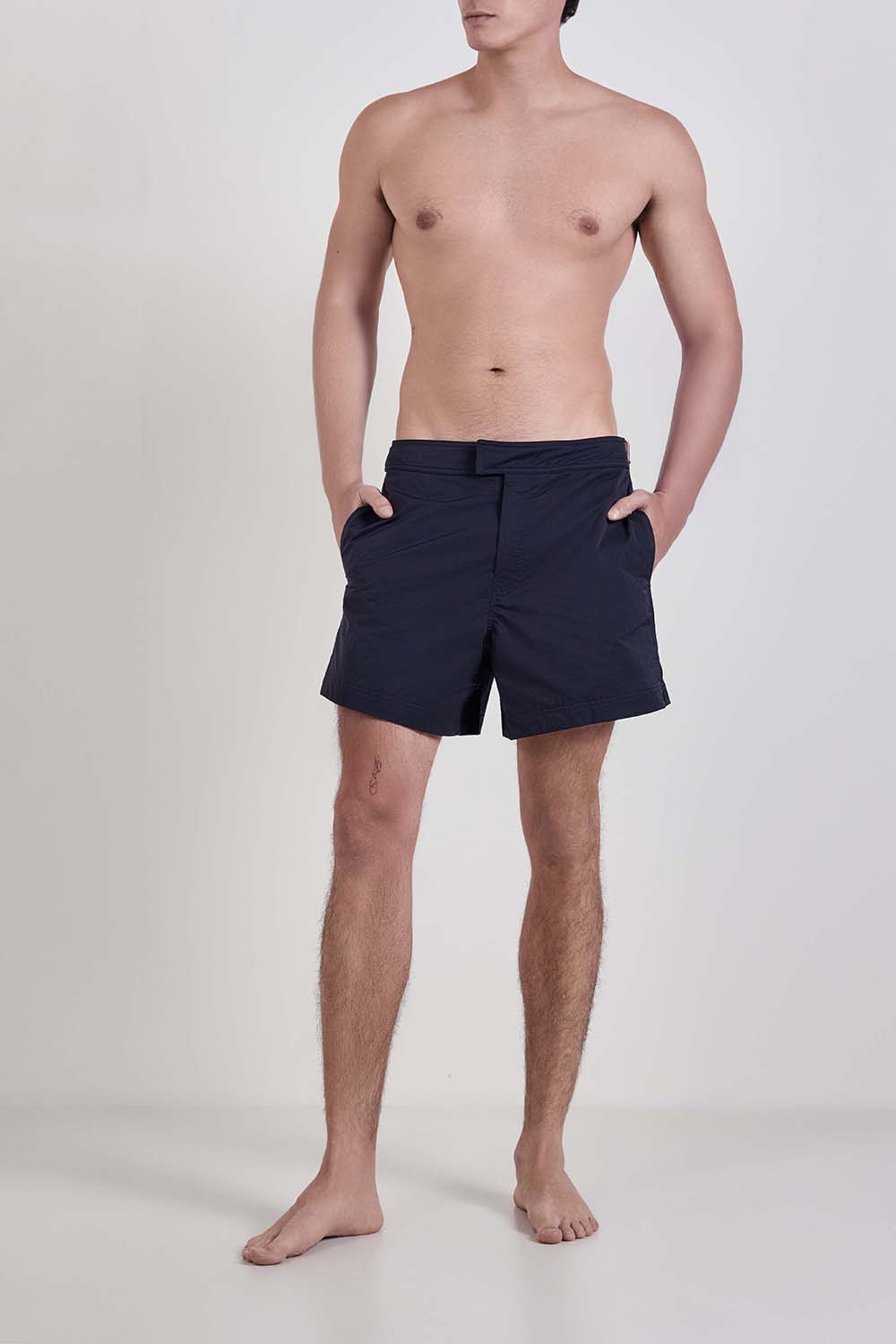 תמונת כל הלוק של מכנסי בגד ים